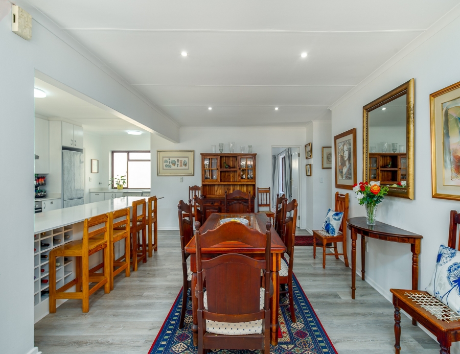 3 Bedroom Property for Sale in The Island Western Cape